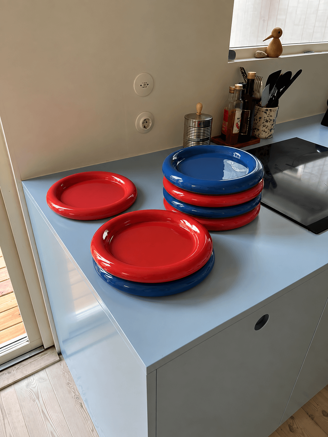 The Color Pop Plate Set ( Blue & Red)