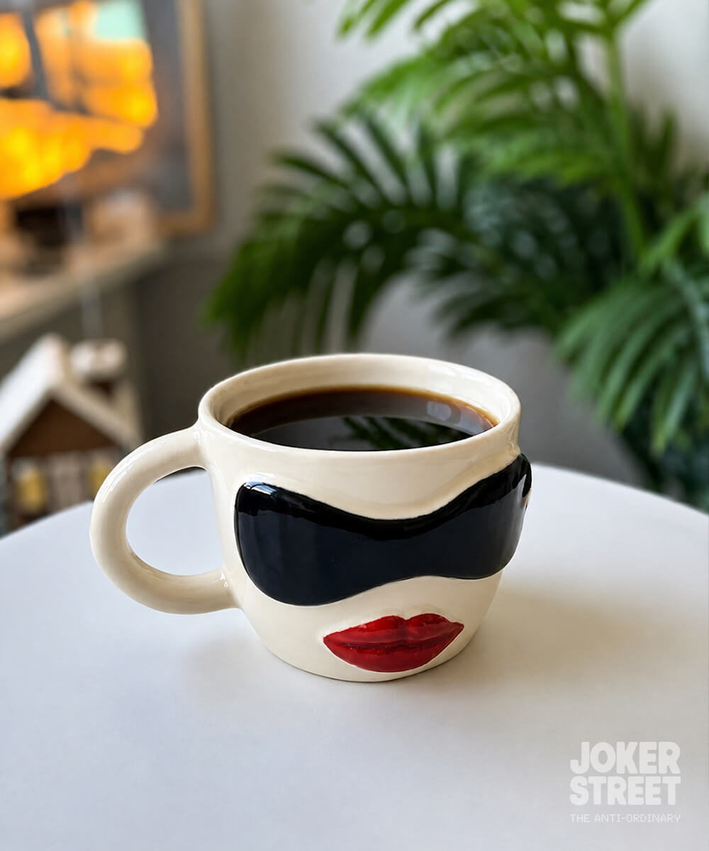 THE DIVA MUG