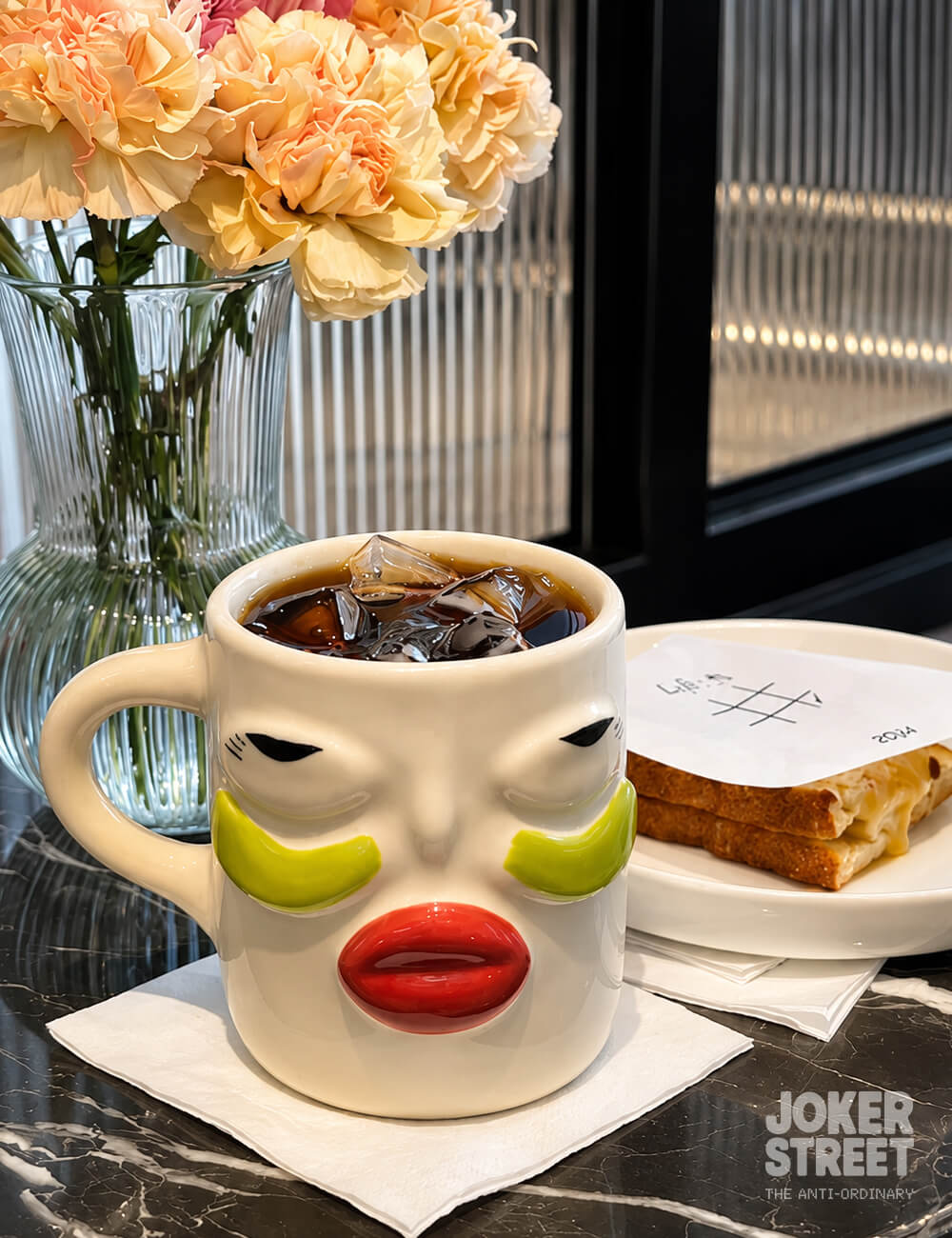 THE SKINCARE MUG